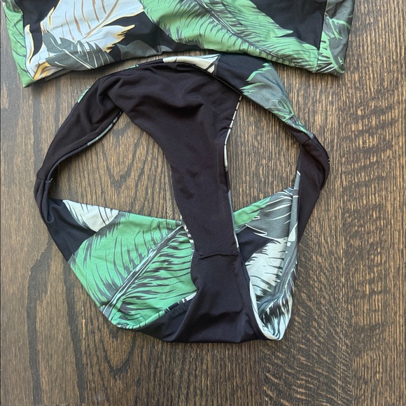 Beach Riot Bikini - Picture 7 of 7